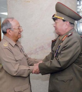 El general coreano fue recibido en la sede del ministerio de las Fuerzas Armadas Revolucionarias