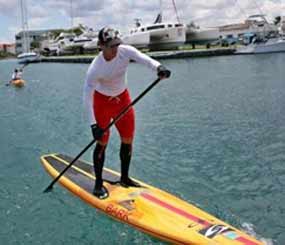 Surfista estadounidense logra cruzar el Estrecho de la Florida