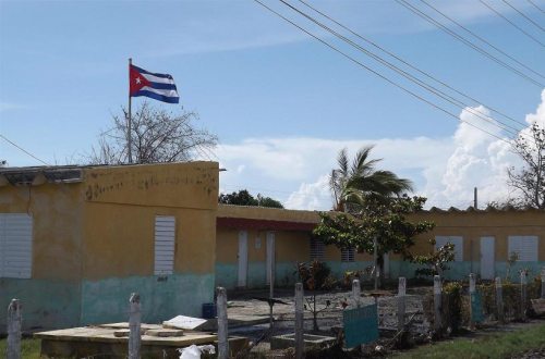 Gobierno cubano adopta medidas en beneficio de personas afectadas por el Huracán Irma. Foto: Yunier Soler Castellano